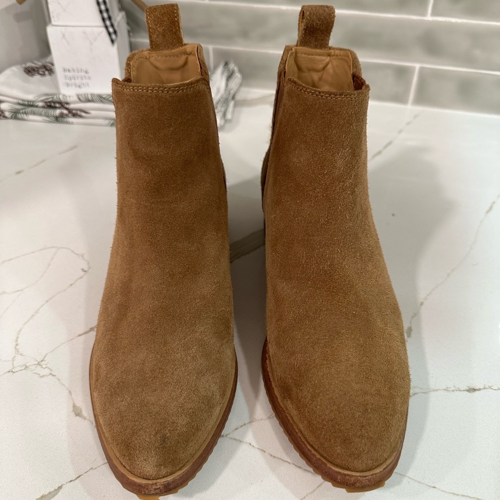 Nisolo Eva Everyday Chelsea Boots. Women’s size 6 M. Color Taupe Suede. - Picture 3 of 11